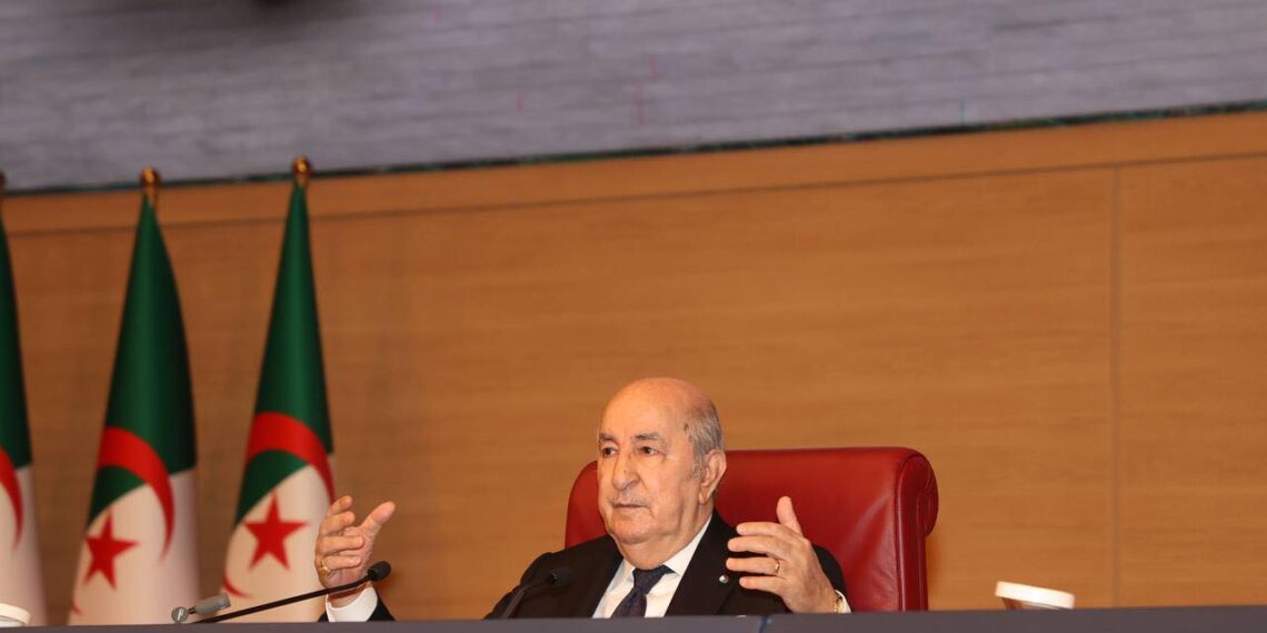 الرئيس تبون يتسلم رسالة من نظيره المصري عبد الفتاح السيسي