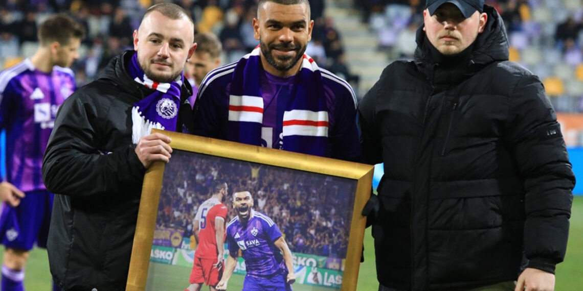 هلال سوداني يتألق مجددًا: نجم ماريبور يحصد جائزة أفضل لاعب