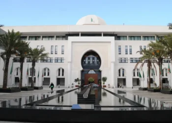 الجزائر تحذر من كارثة إقليمية: دعوة عاجلة للهند وباكستان لضبط النفس
