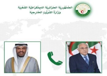 عطاف يتلقى مكالمة هاتفية من نظيره الكويتي