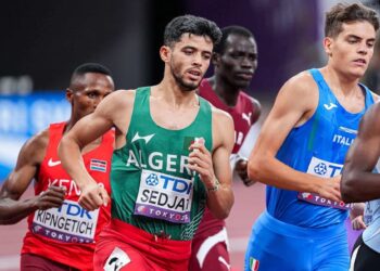 تأهل الجزائريان جمال سجاتي و سليمان مولى الى نصف نهائي سباق ال800 متر